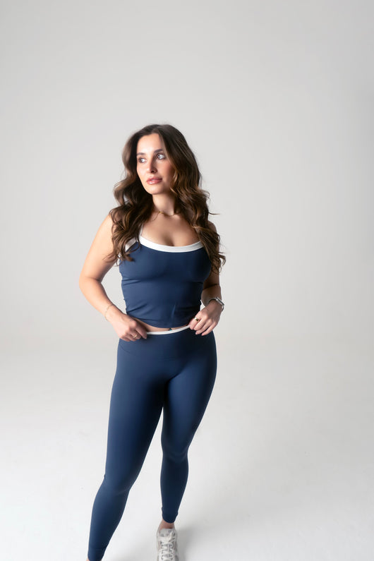 Linea Leggings in Blue - front view